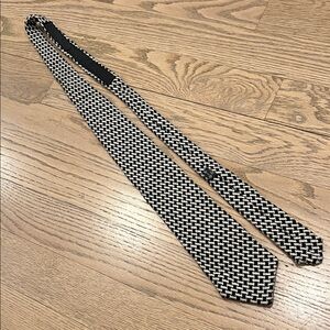 Dolce & Gabbana Black and White Patterned Tie
